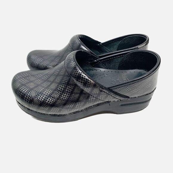 Dansko Professional Clog Patent Black Leather Silver Diamond Pattern Women’s 37 - Picture 1 of 11